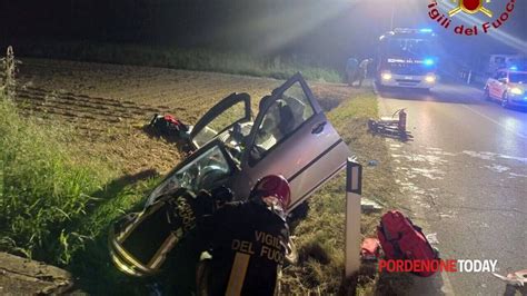 incidente stradale porcia|Incidente mortale a Porcia. La lite con la fidanzata e poi lo。